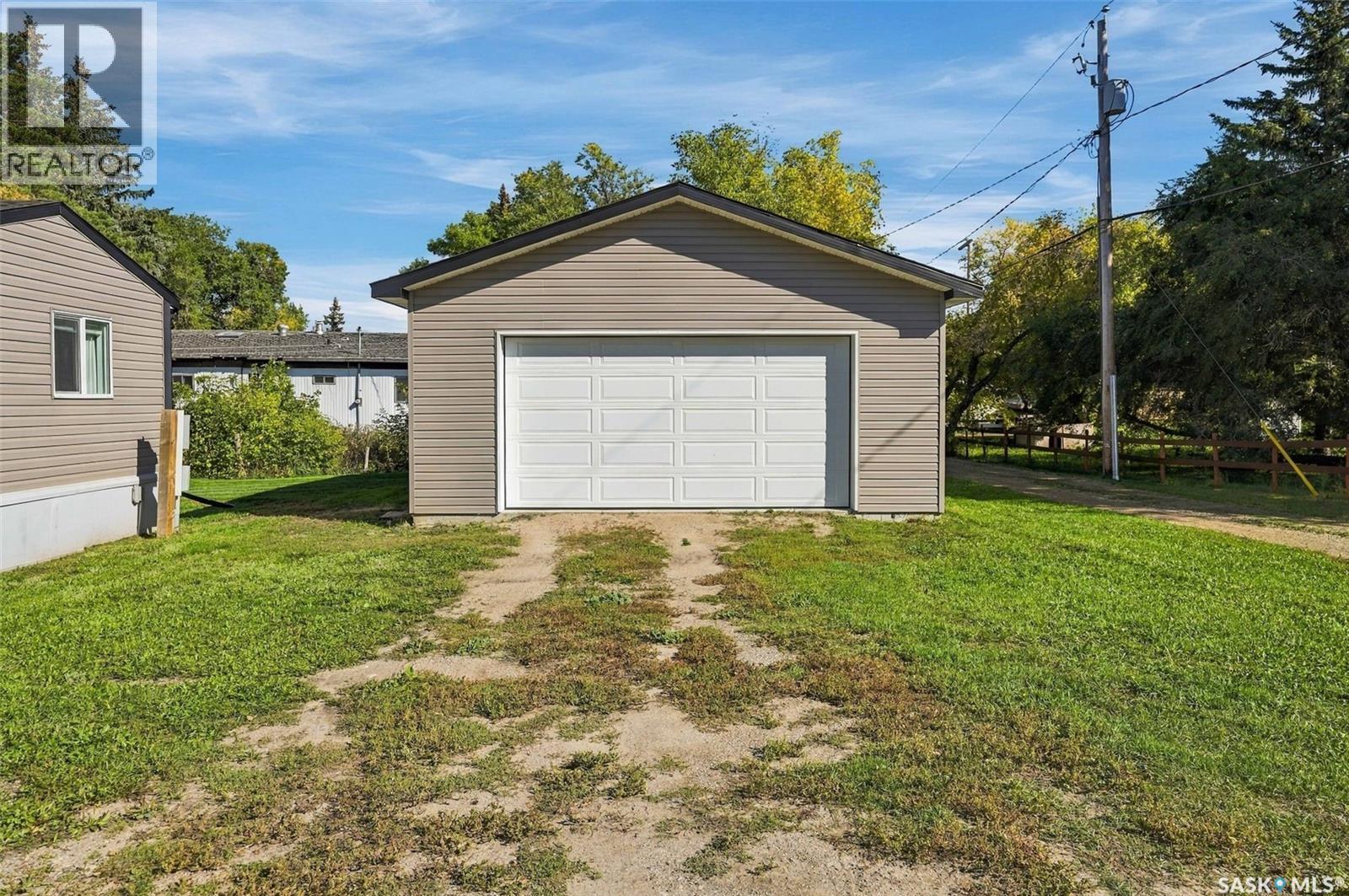 20 Empress Avenue, Qu'Appelle, SK
