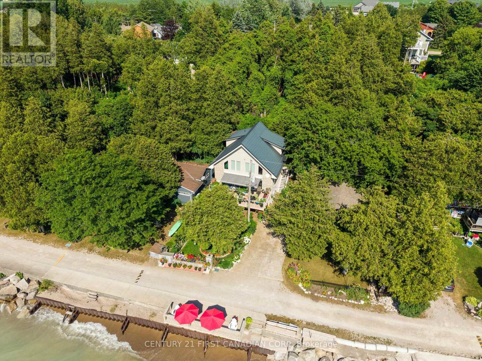 Lakefront, Lake-Level Living on Lake Huron! - 73614 Drysdale Beach Road, Bluewater (Stanley), ON
