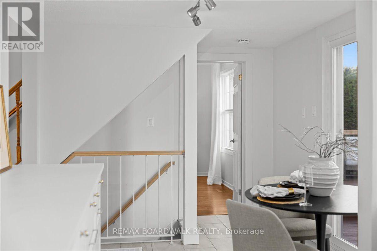 1853 Kilborn Avenue, Ottawa, ON