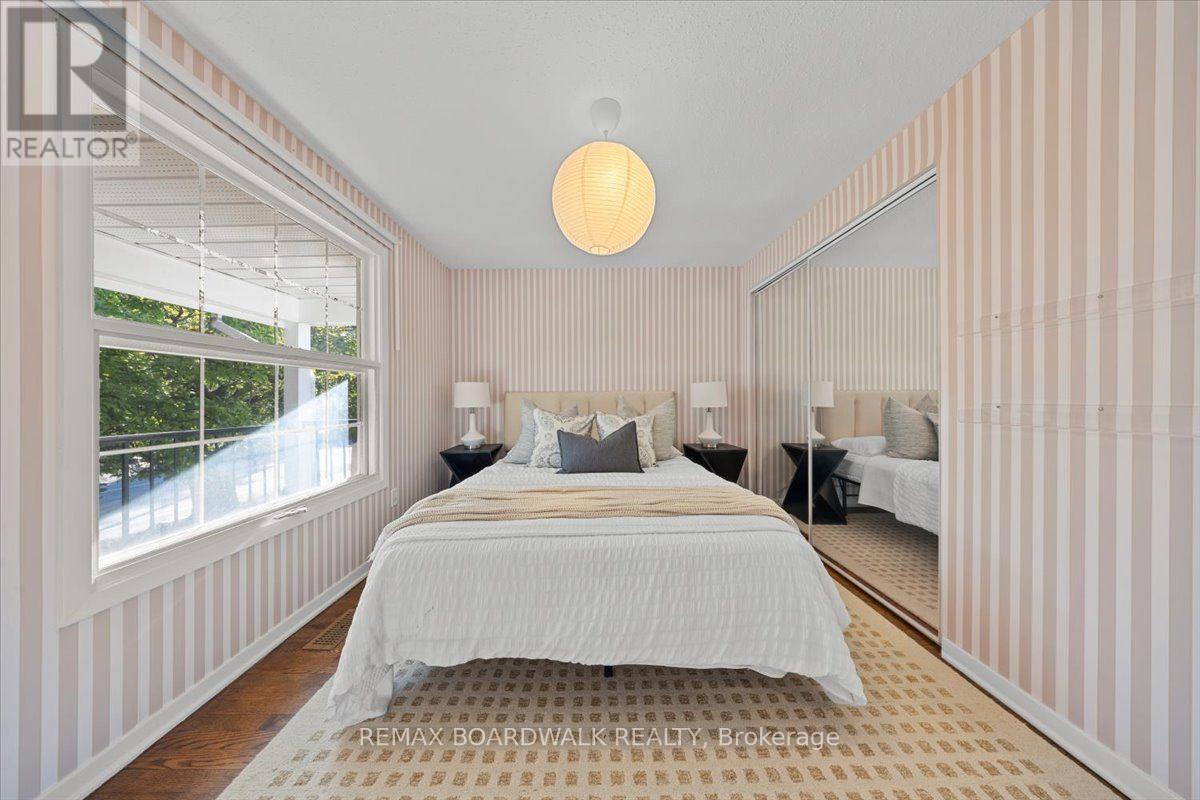 1853 Kilborn Avenue, Ottawa, ON