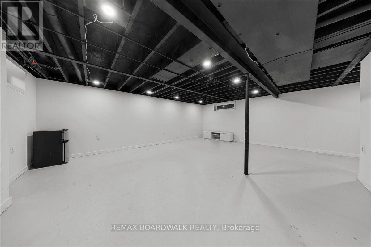 1853 Kilborn Avenue, Ottawa, ON