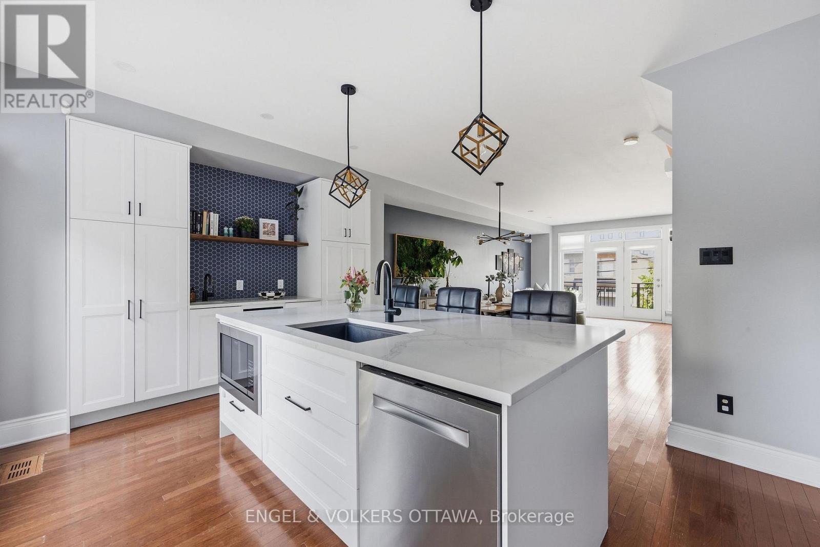 412 Berkley Avenue, Ottawa, ON