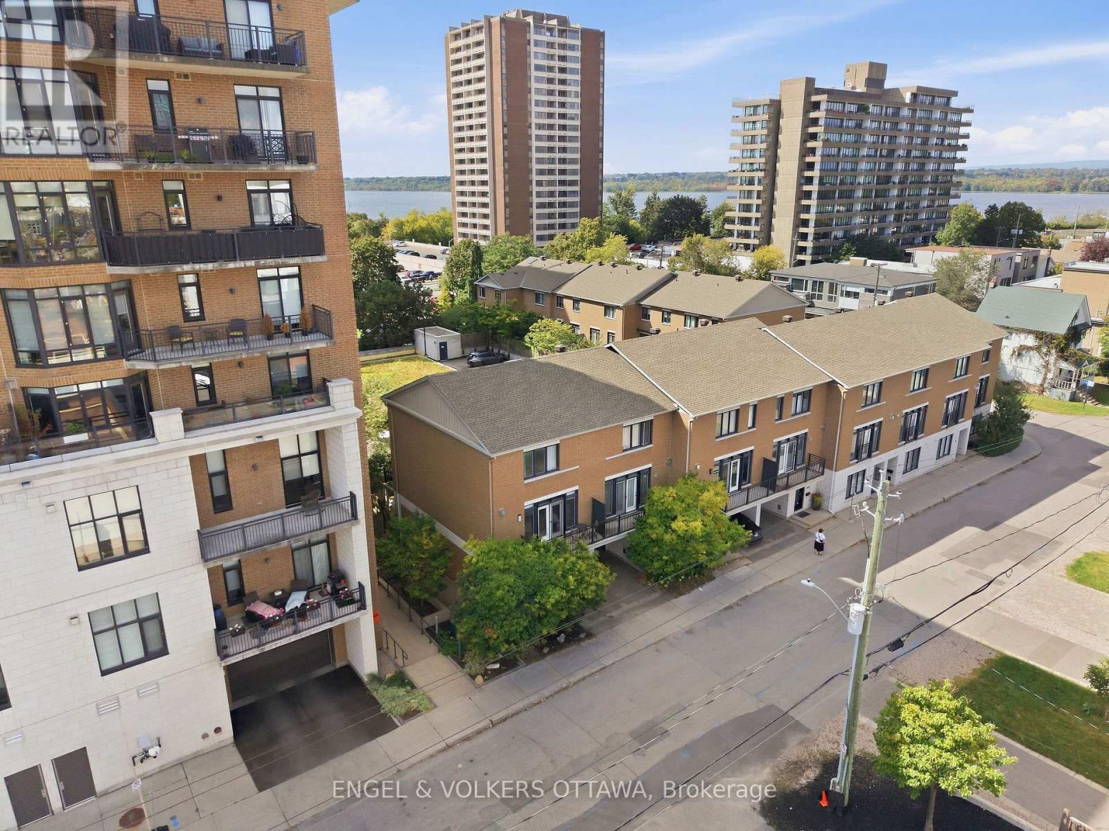 412 Berkley Avenue, Ottawa, ON