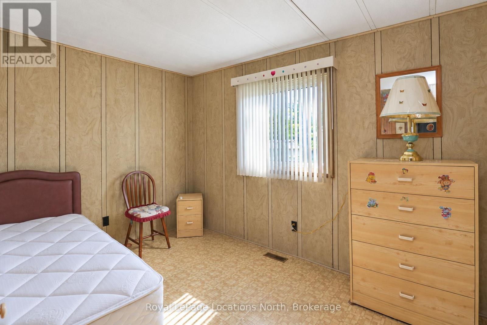 3rd Bedroom - Photo 1 - 16 Sinclair Avenue S, Wasaga Beach, ON