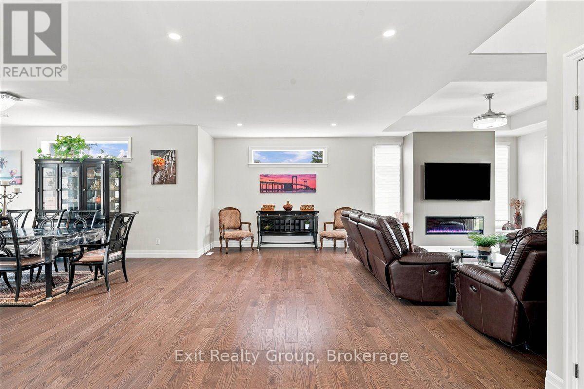 9 Wims Way, Belleville (Thurlow Ward), ON