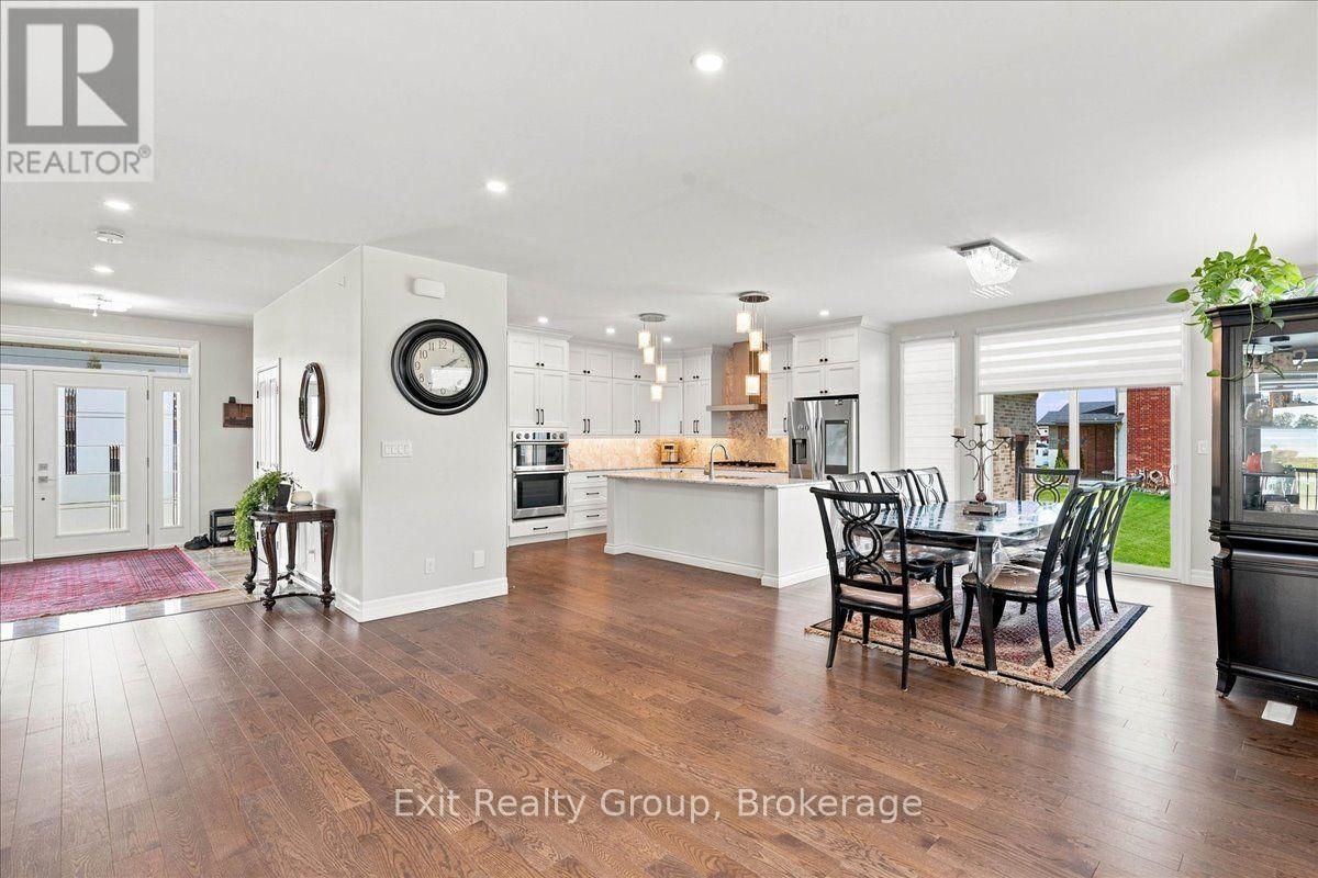 9 Wims Way, Belleville (Thurlow Ward), ON