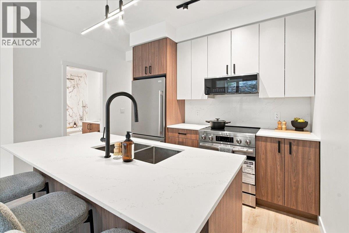 1655 Aberdeen Drive Unit# 206, Kamloops, BC