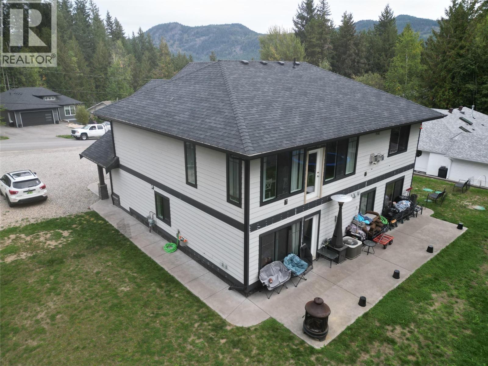 2446 Centennial Drive, Blind Bay, BC
