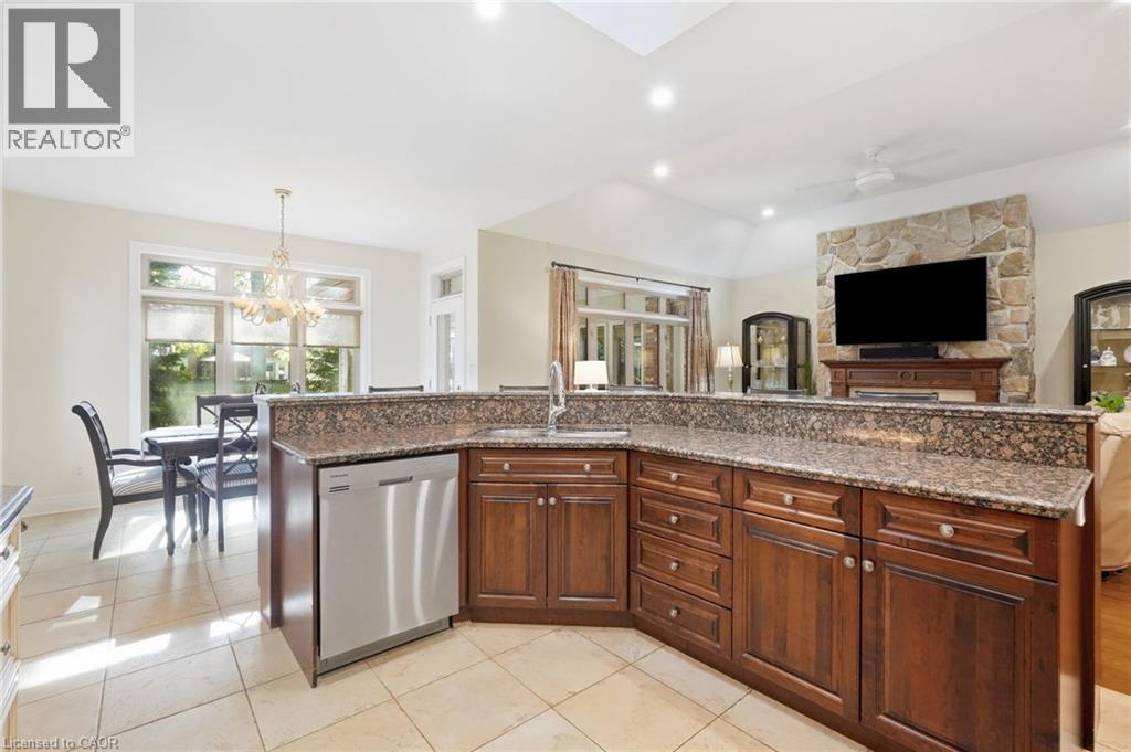4 Summit Drive, Waterdown, ON