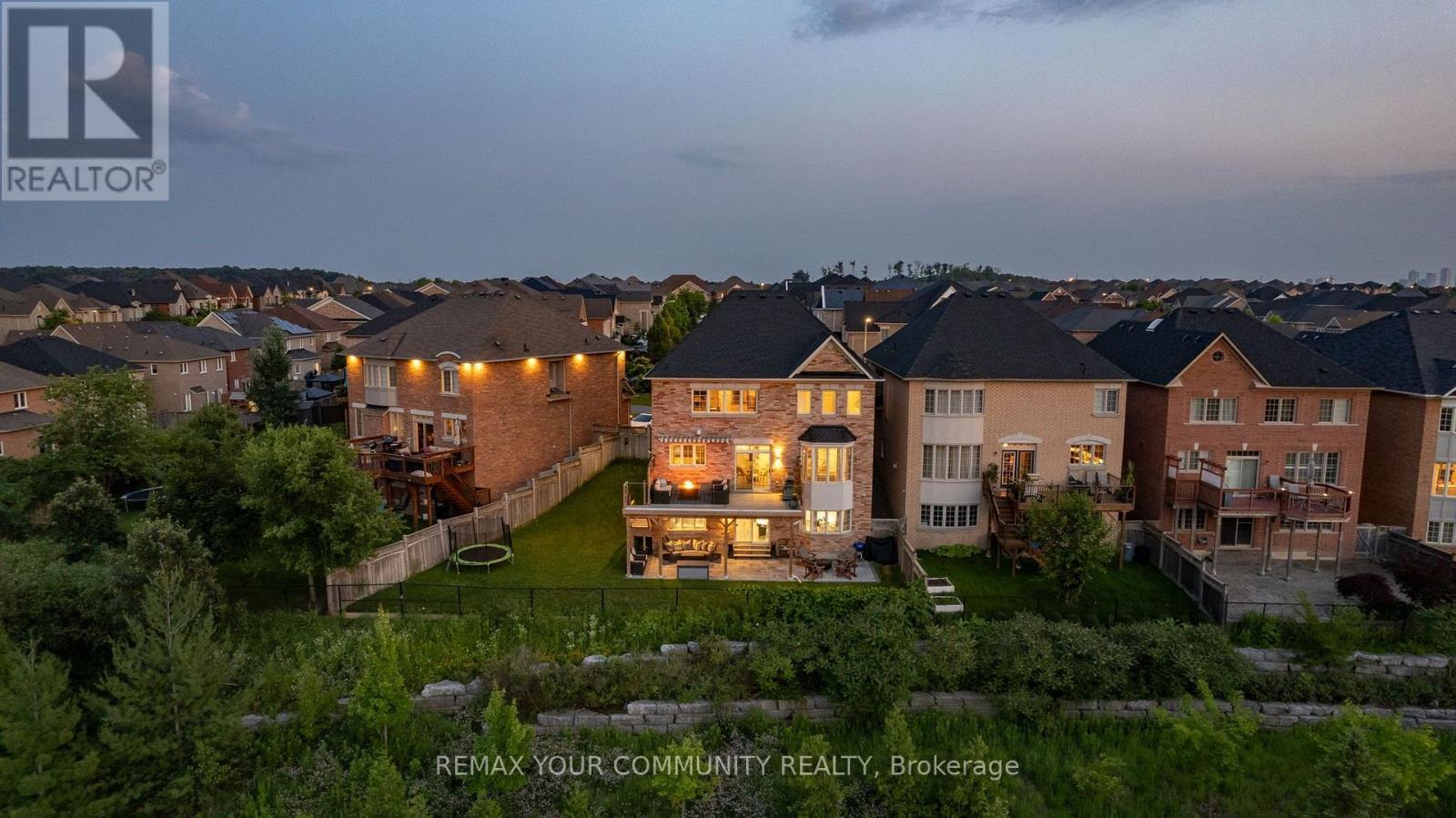 130 Santa Amato Crescent, Vaughan, ON