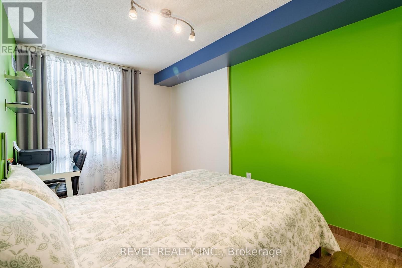 2306 - 75 Emmett Avenue, Toronto, ON
