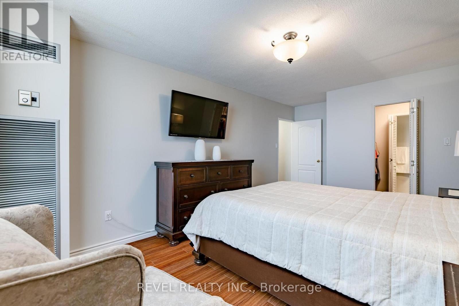 2306 - 75 Emmett Avenue, Toronto, ON