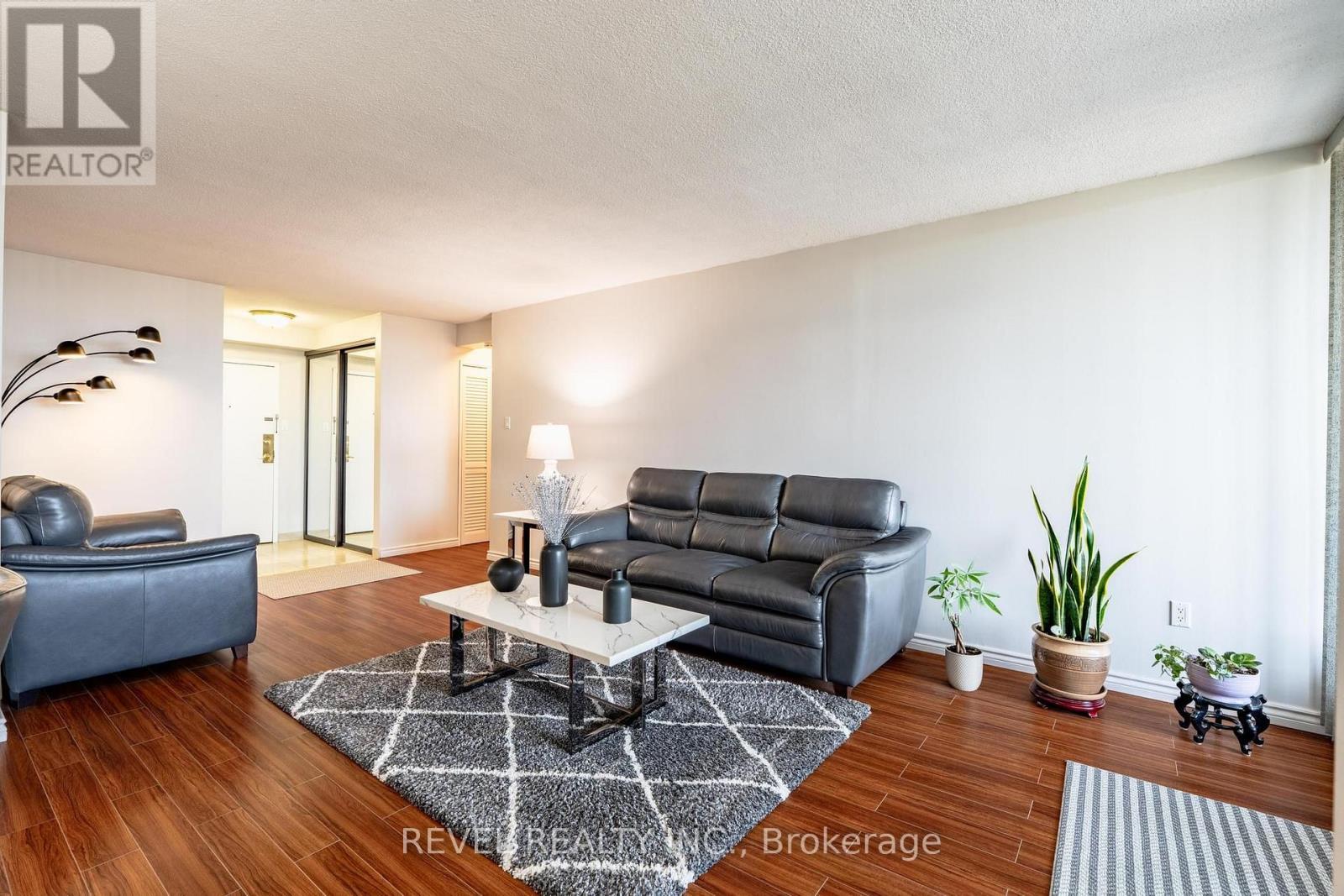 2306 - 75 Emmett Avenue, Toronto, ON