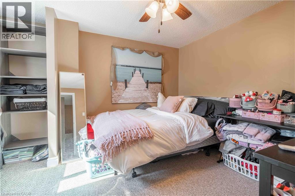 98 Memorial Avenue, Stoney Creek, ON