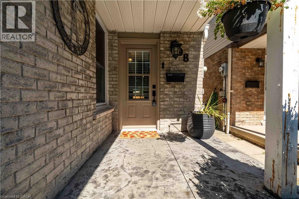 98 Memorial Avenue, Stoney Creek, ON