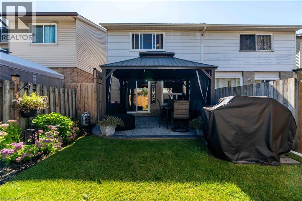 98 Memorial Avenue, Stoney Creek, ON