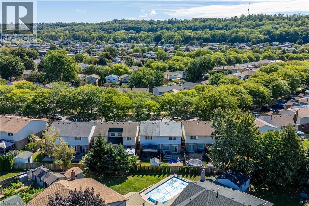 98 Memorial Avenue, Stoney Creek, ON