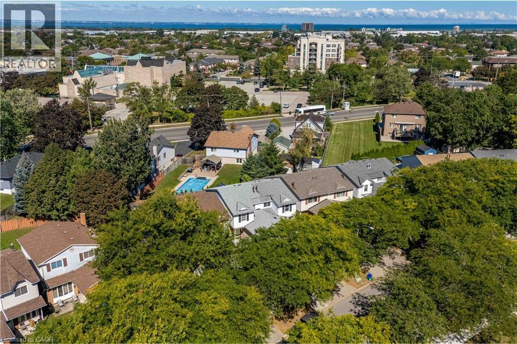 98 Memorial Avenue, Stoney Creek, ON