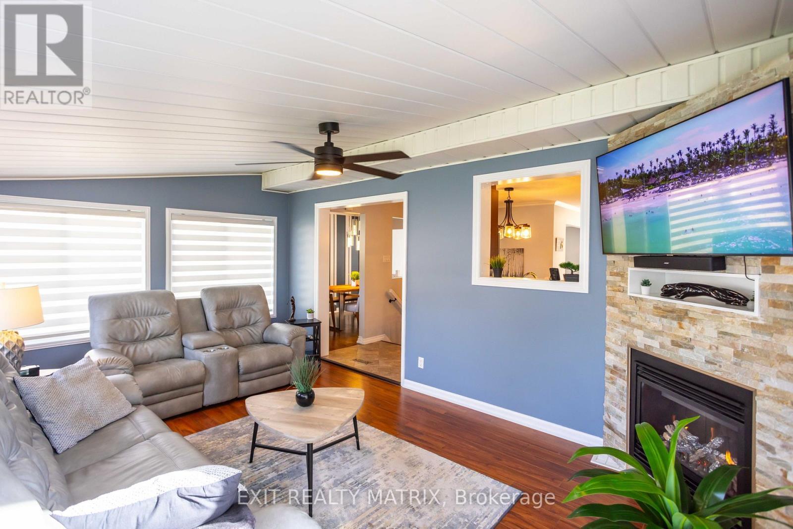 5 Gold Crescent, Russell, ON