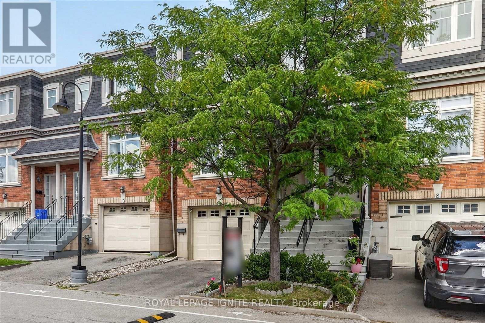 9 - 8032 Kipling Avenue, Vaughan, ON