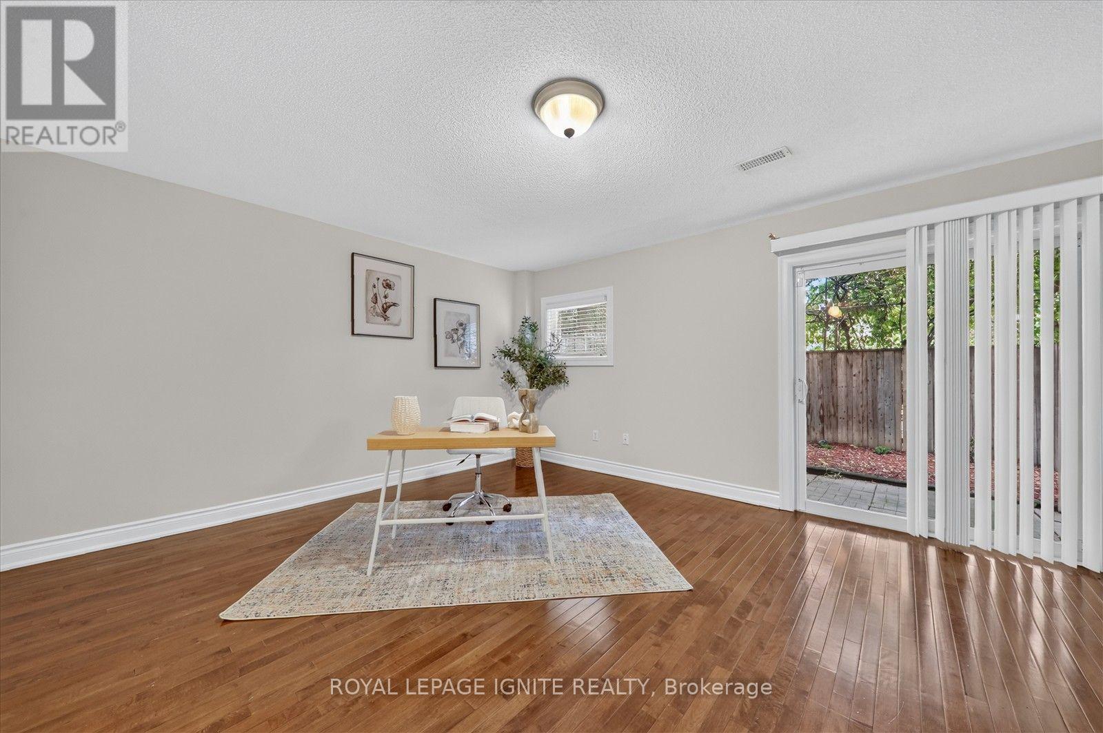9 - 8032 Kipling Avenue, Vaughan, ON
