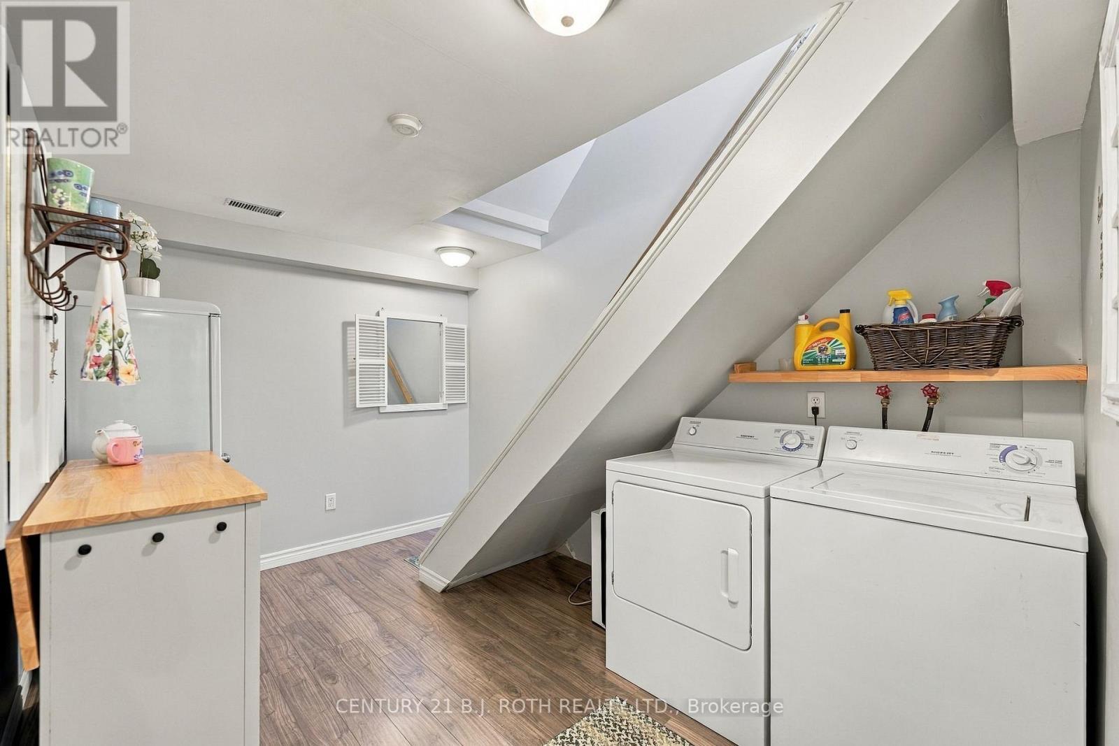 75 Courtney Crescent, Barrie, ON
