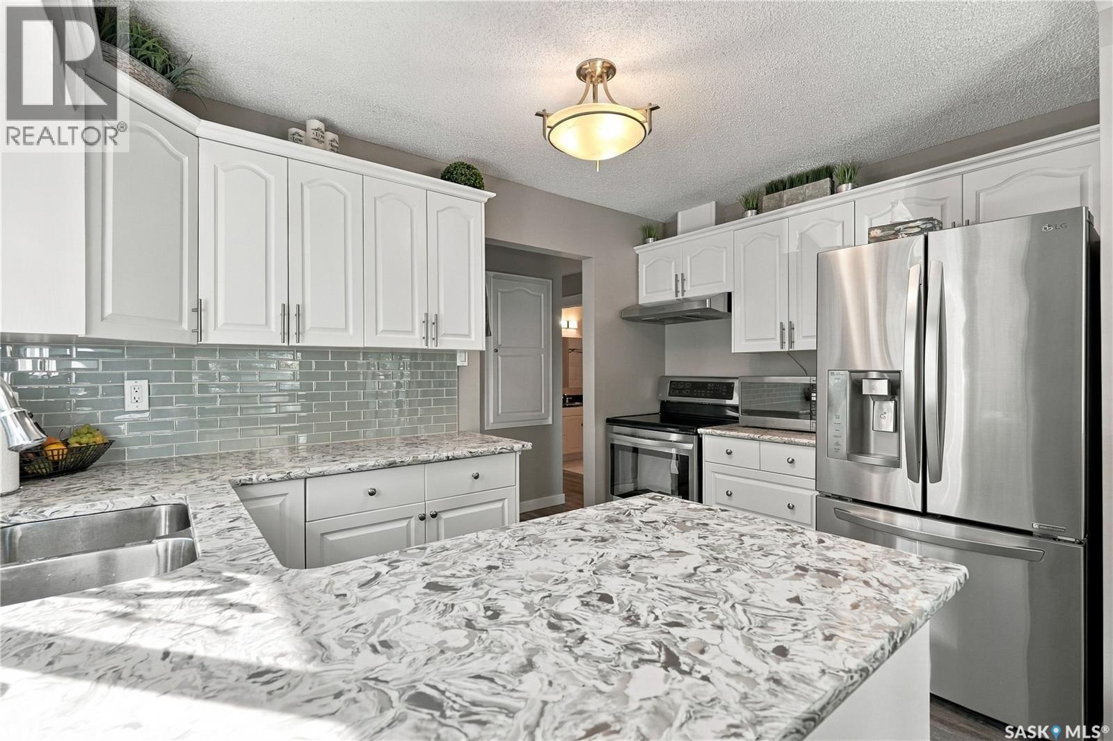 2769/2771 Eastview, Saskatoon, SK