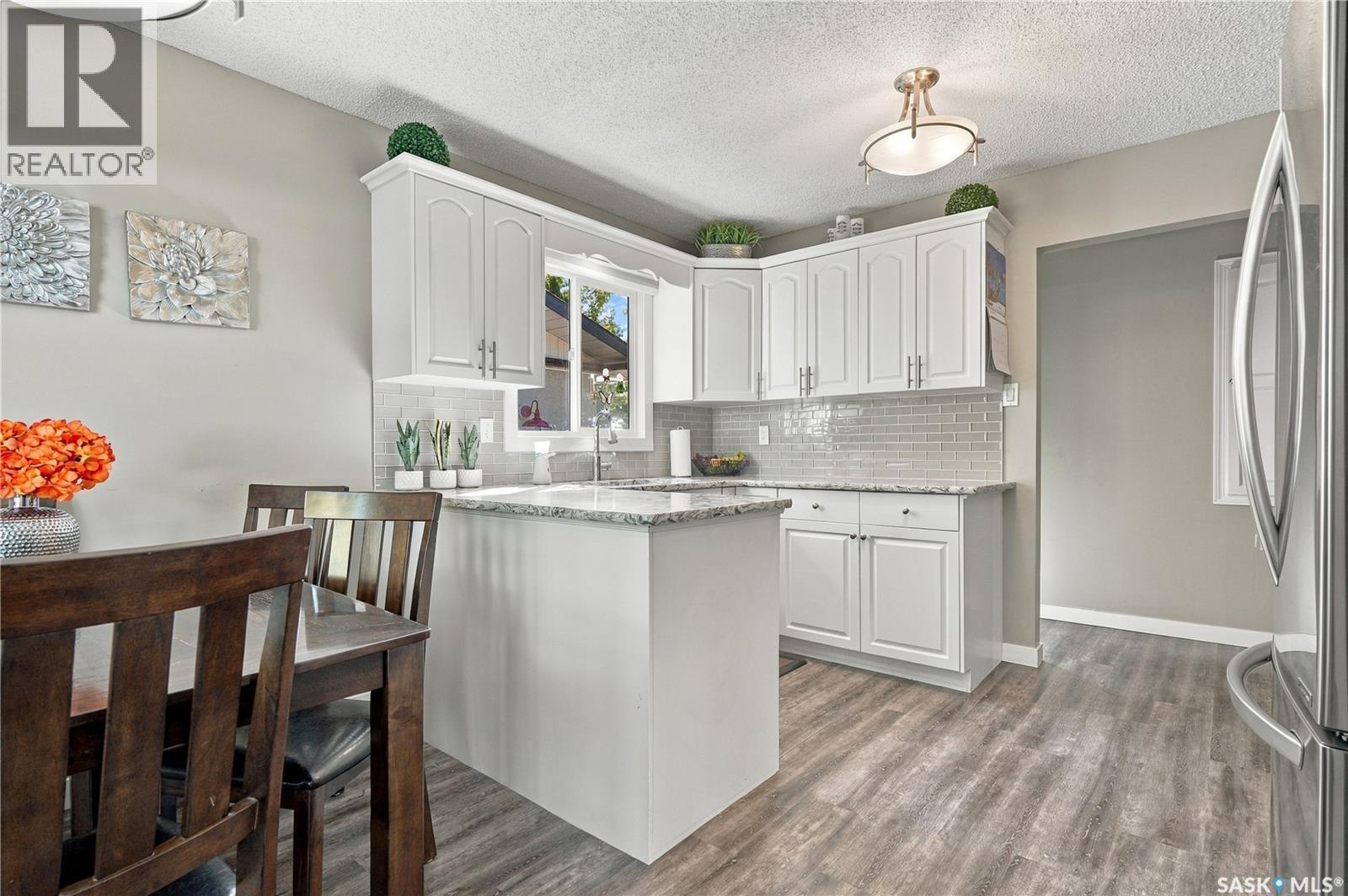 2769/2771 Eastview, Saskatoon, SK