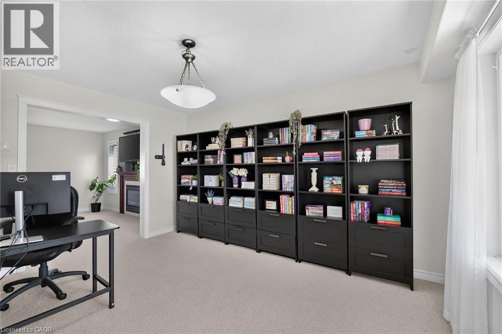 17 Cherry Avenue, Smithville, ON