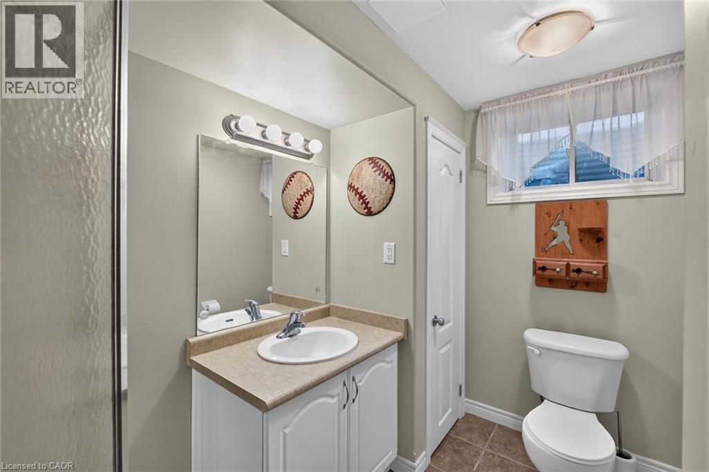 17 Cherry Avenue, Smithville, ON