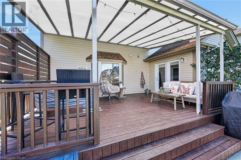 17 Cherry Avenue, Smithville, ON