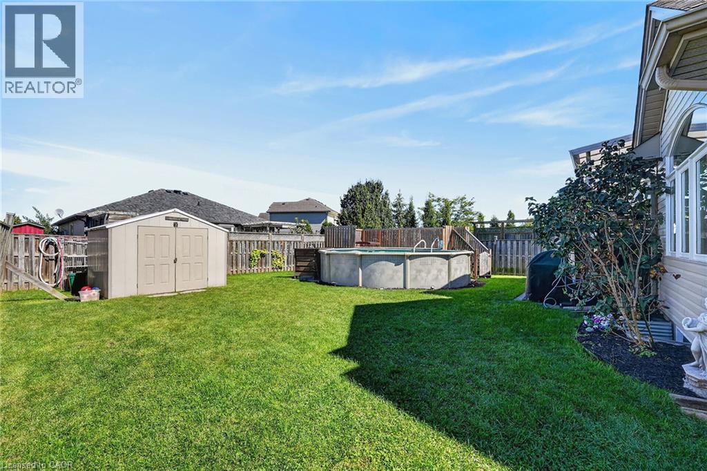 17 Cherry Avenue, Smithville, ON
