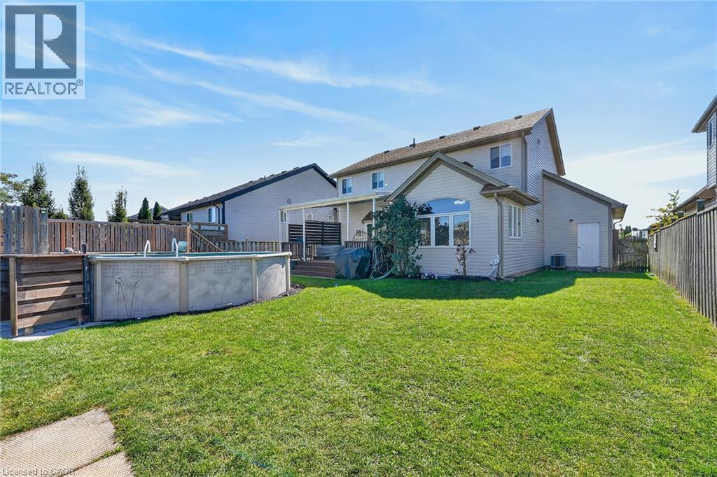 17 Cherry Avenue, Smithville, ON