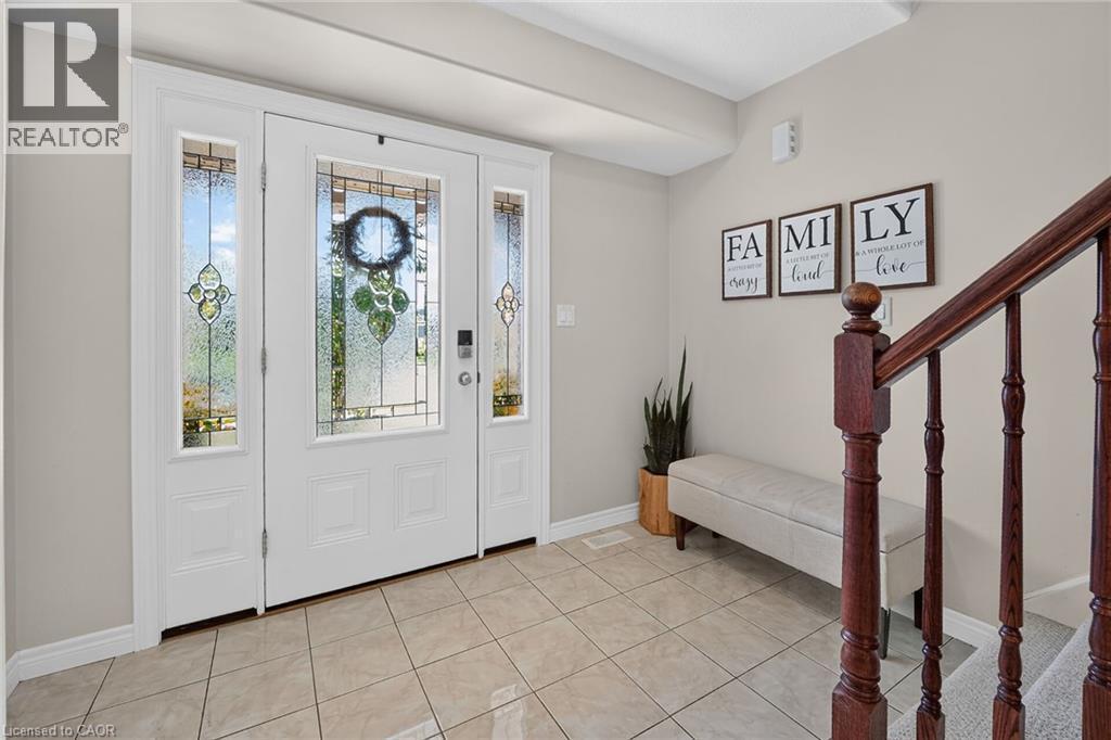 17 Cherry Avenue, Smithville, ON