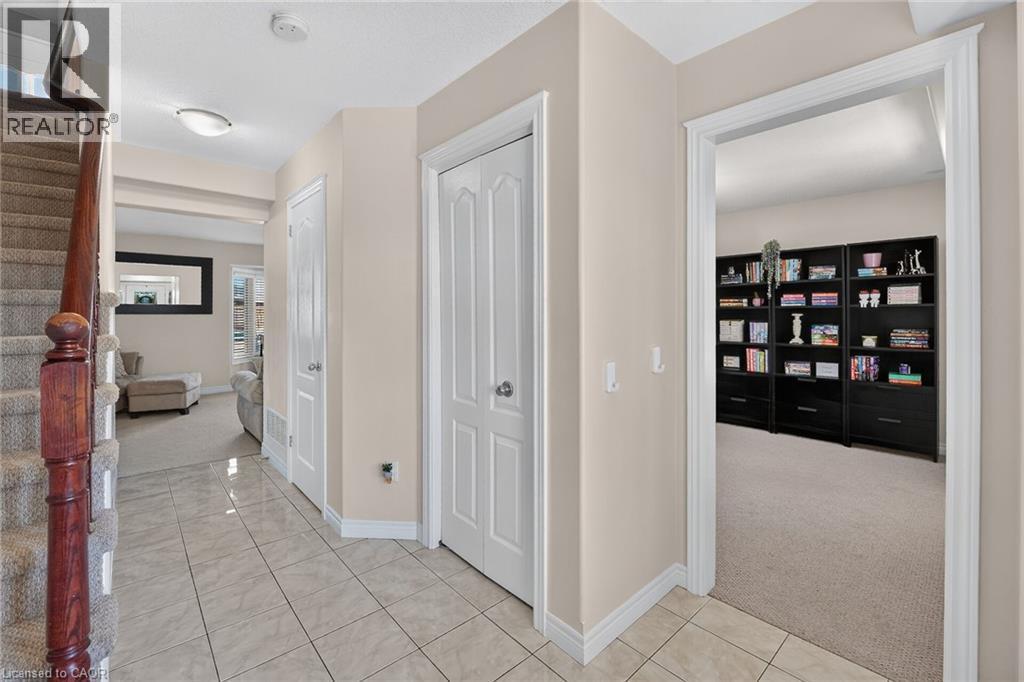 17 Cherry Avenue, Smithville, ON