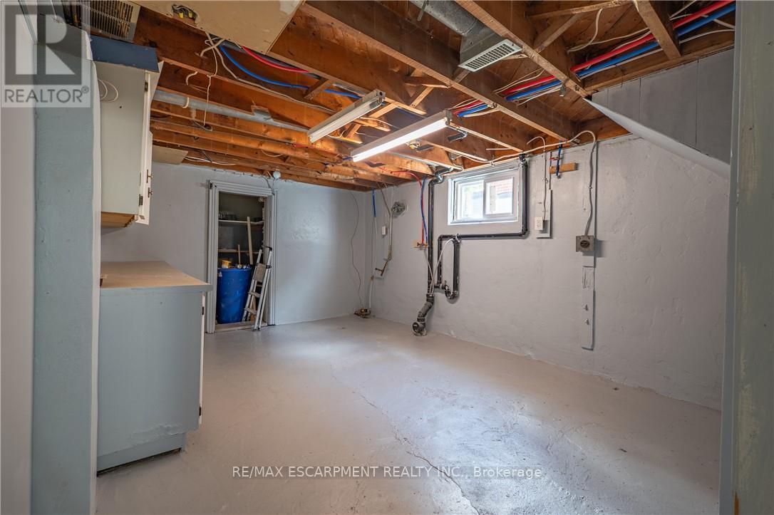150 Beland Avenue S, Hamilton, ON