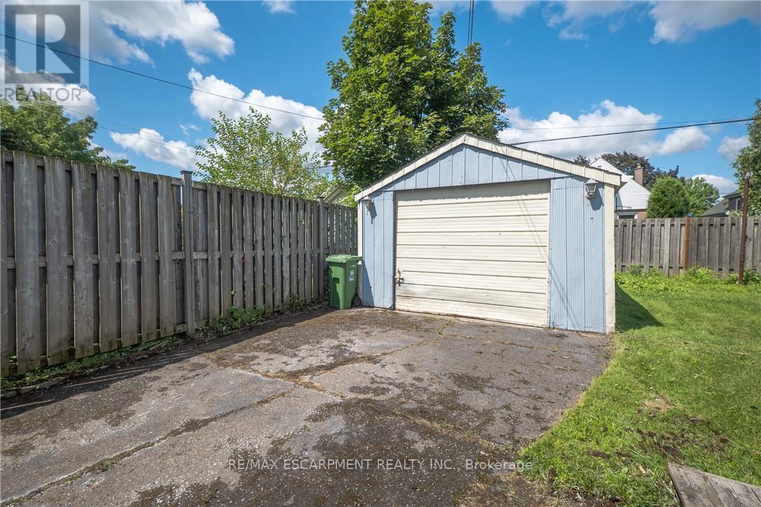 150 Beland Avenue S, Hamilton, ON