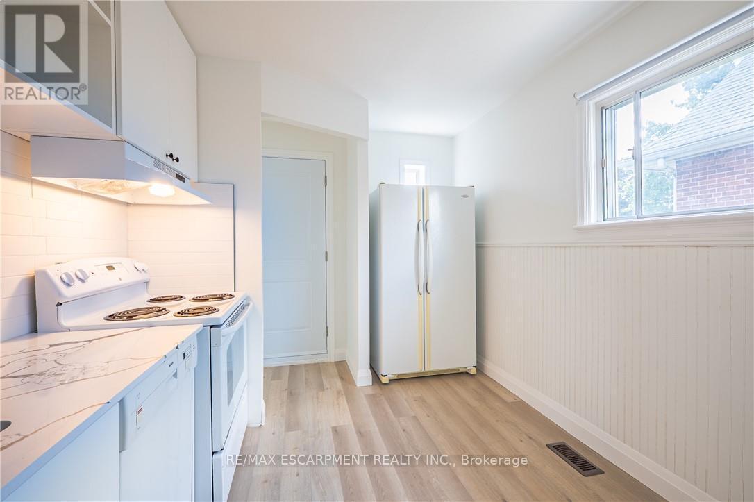 150 Beland Avenue S, Hamilton, ON