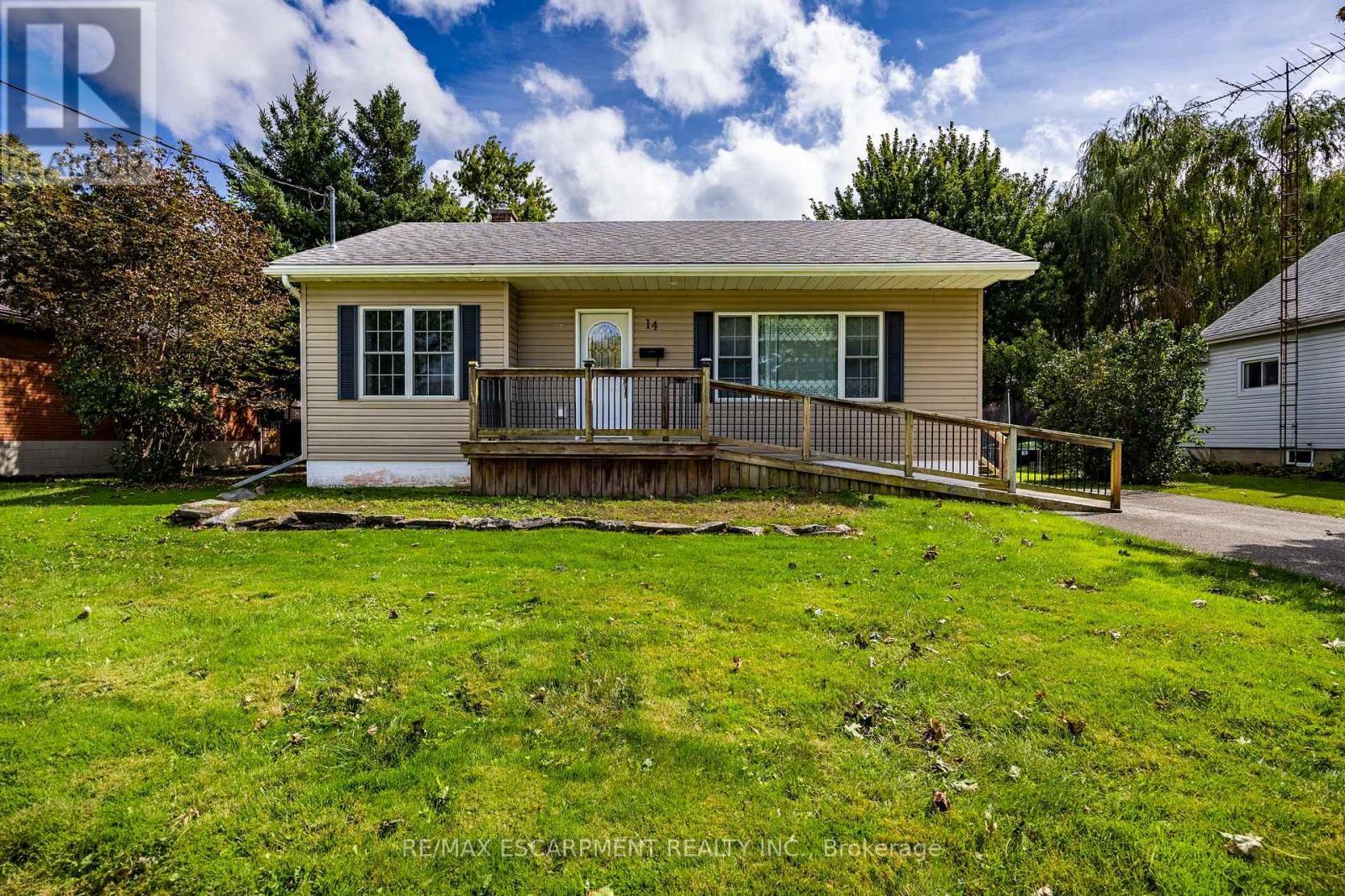14 Carrick Street, Haldimand, ON