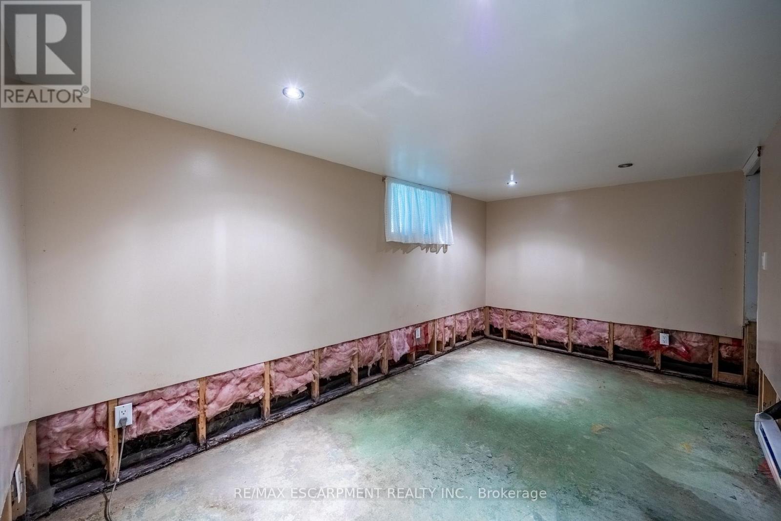 14 Carrick Street, Haldimand, ON