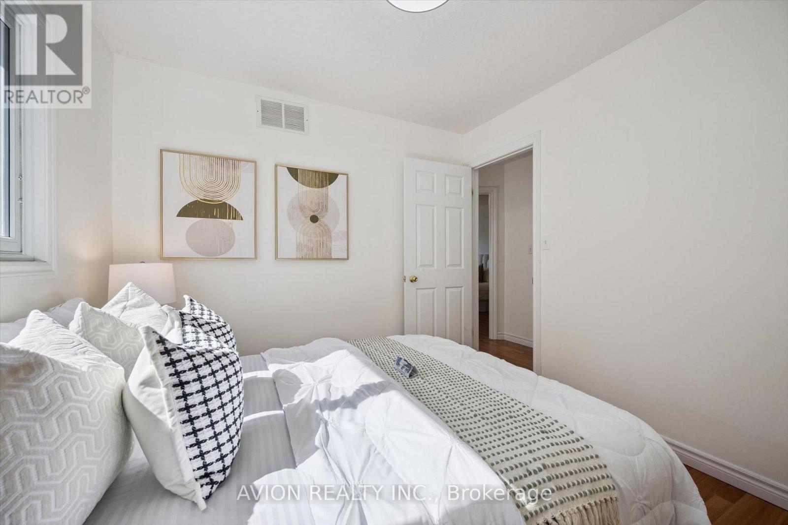 206 Buttercup Court, Waterloo, ON