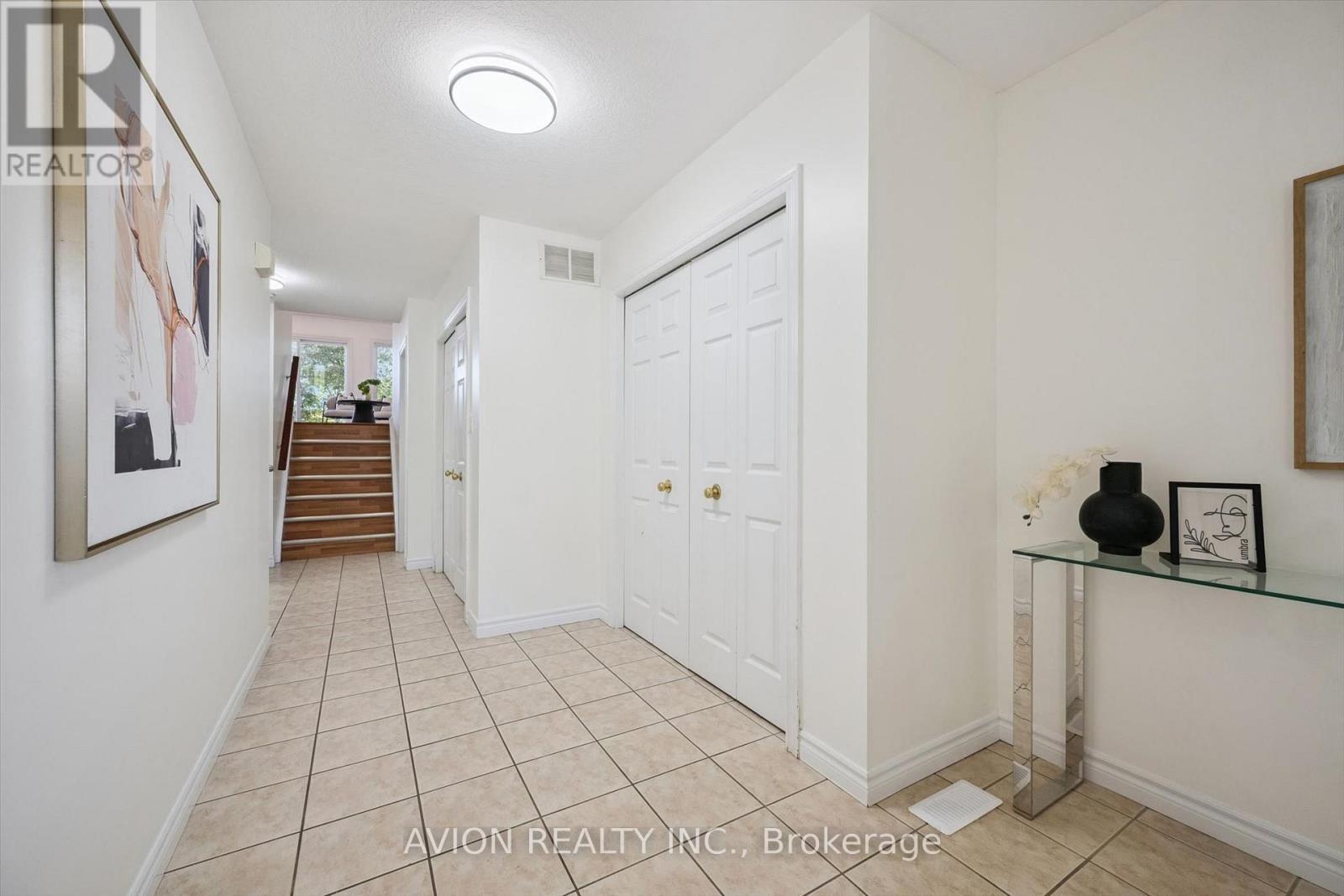 206 Buttercup Court, Waterloo, ON