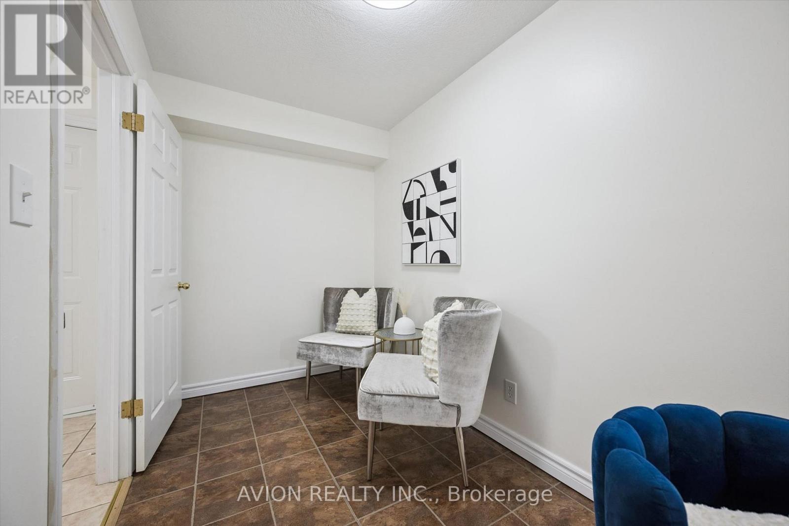 206 Buttercup Court, Waterloo, ON