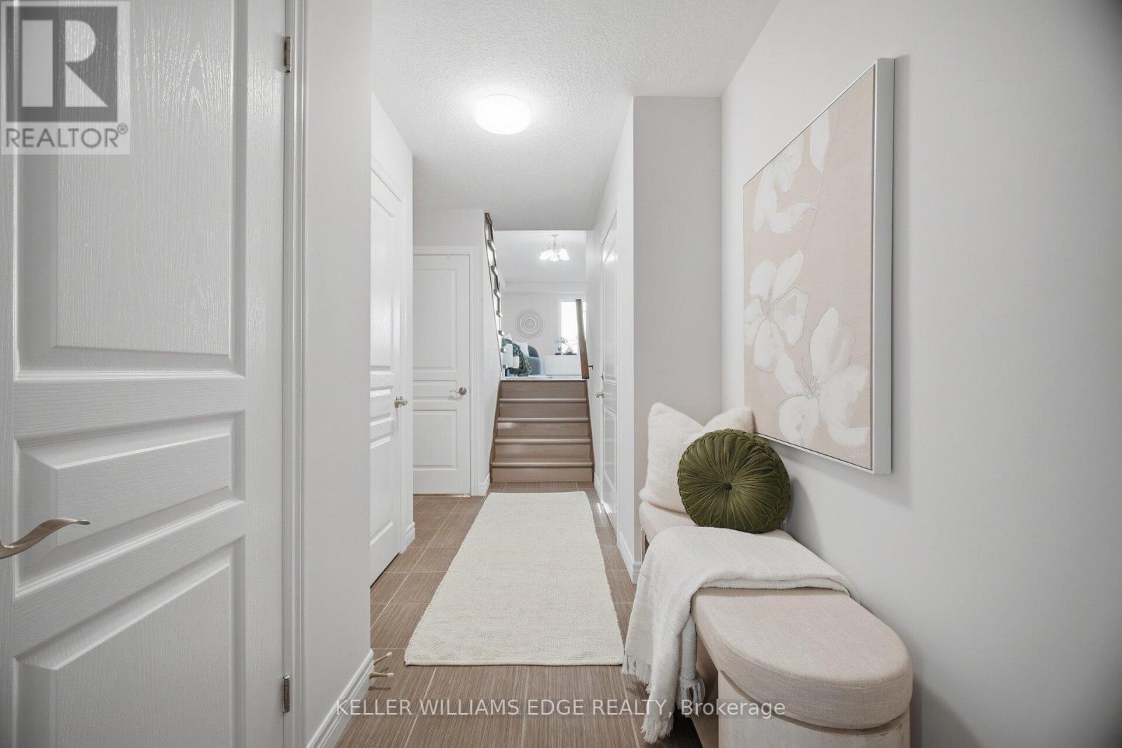 98 Bloom Crescent, Hamilton, ON