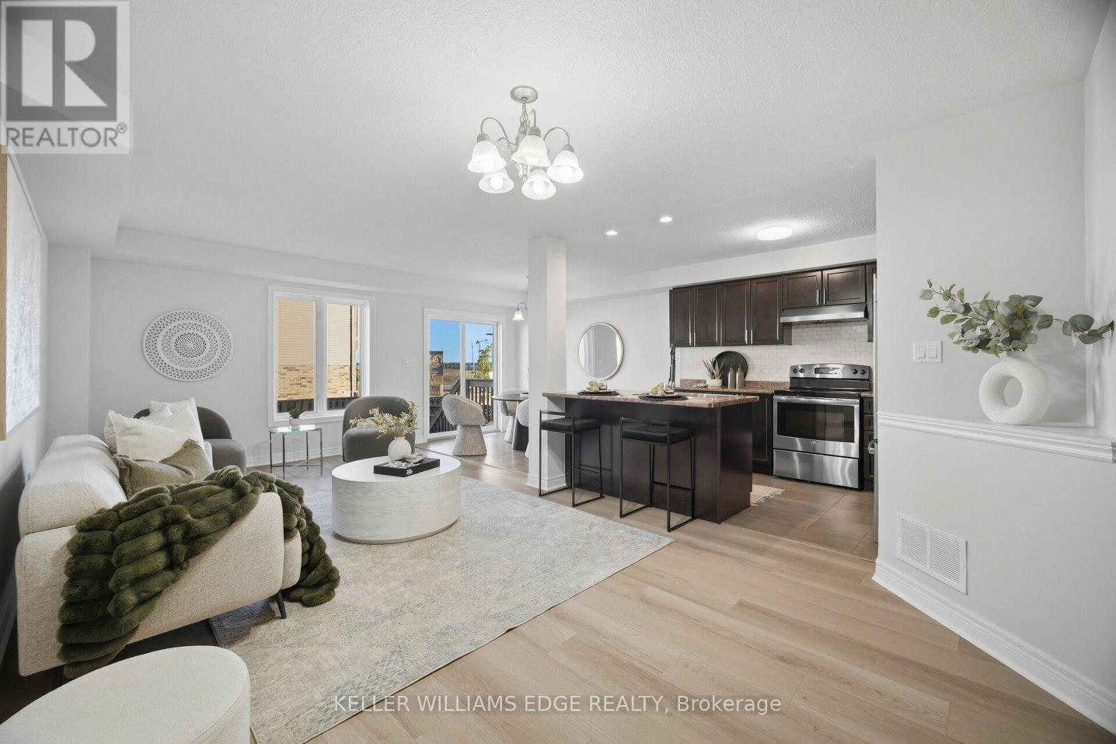 98 Bloom Crescent, Hamilton, ON