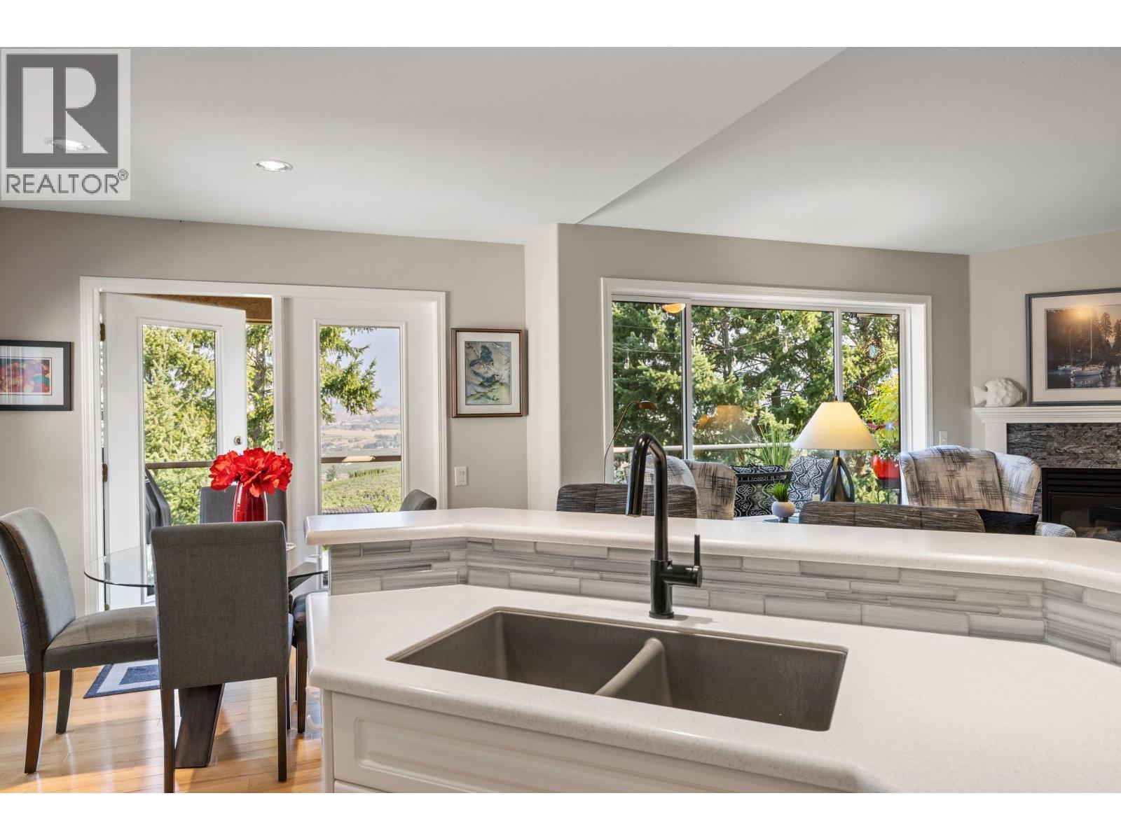 2300 Silver Place Unit# 3, Kelowna, BC