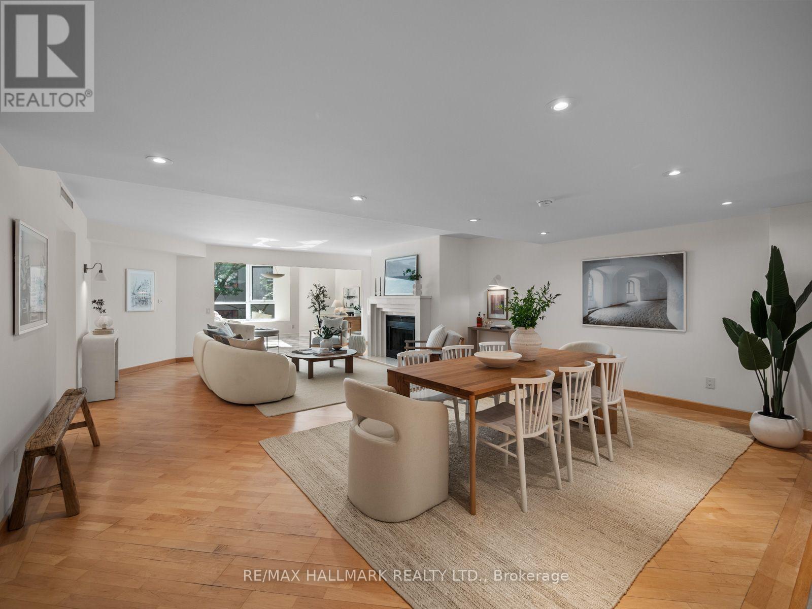 305 - 25 George Street, Toronto, ON