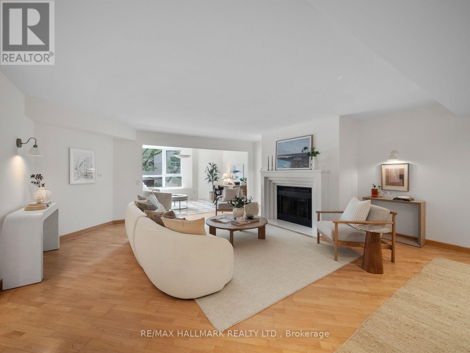 305 - 25 George Street, Toronto, ON