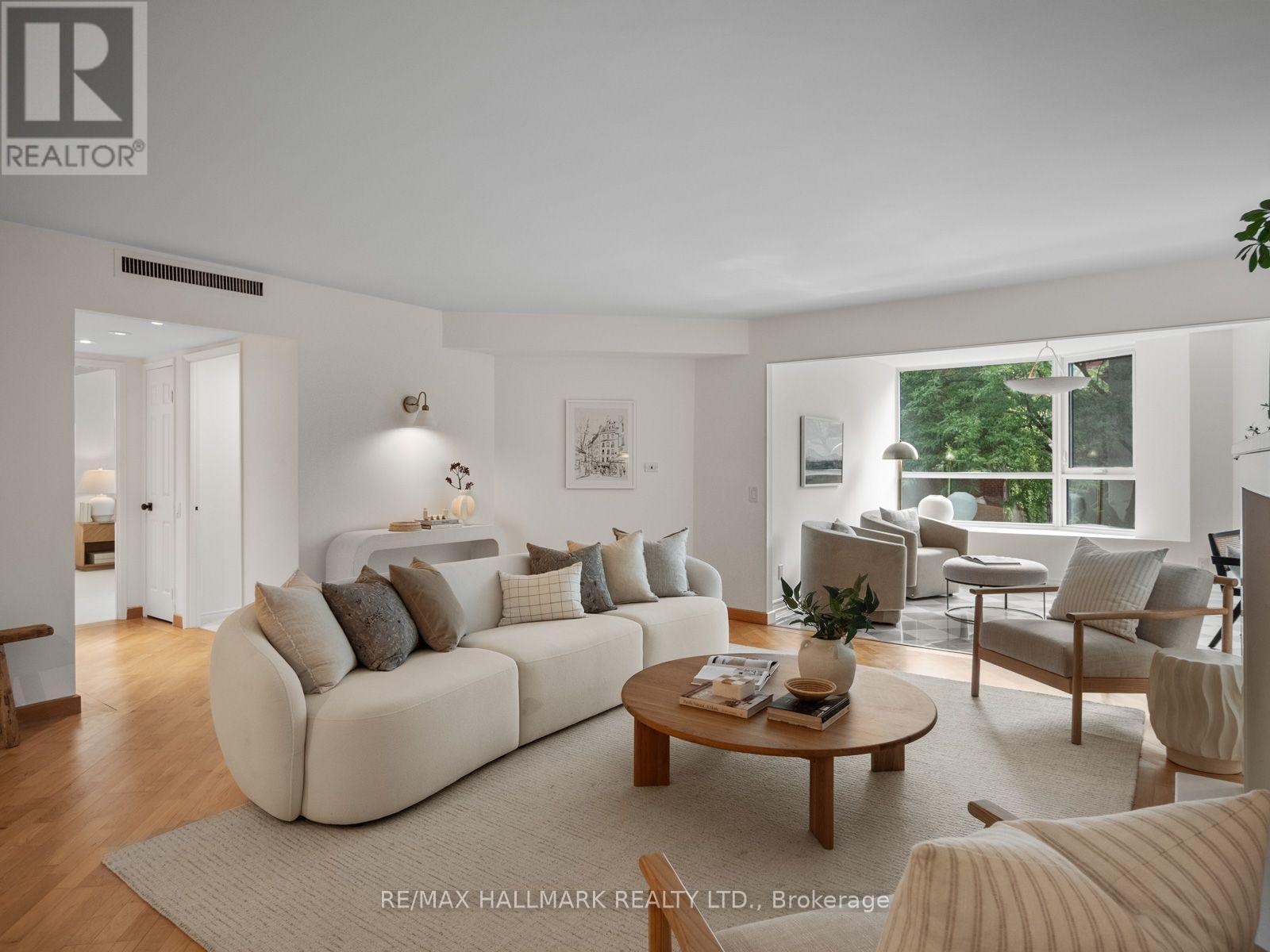 305 - 25 George Street, Toronto, ON