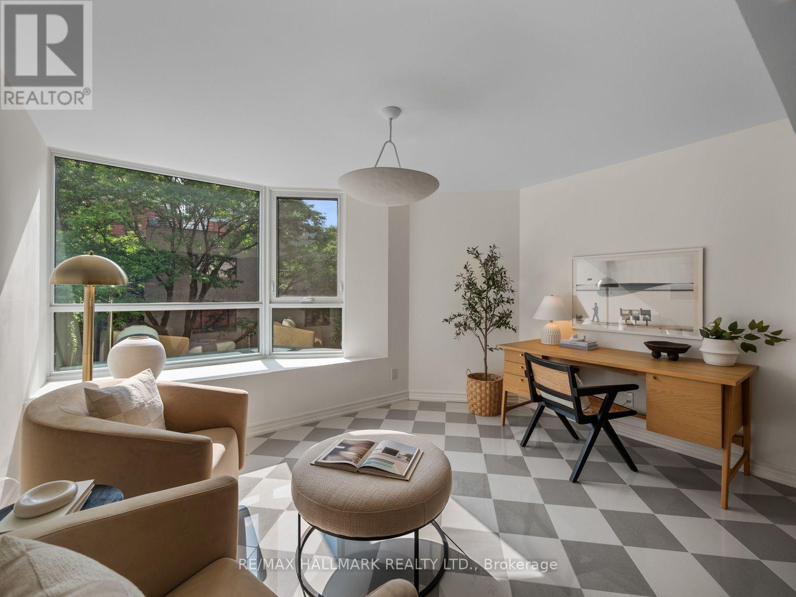 305 - 25 George Street, Toronto, ON